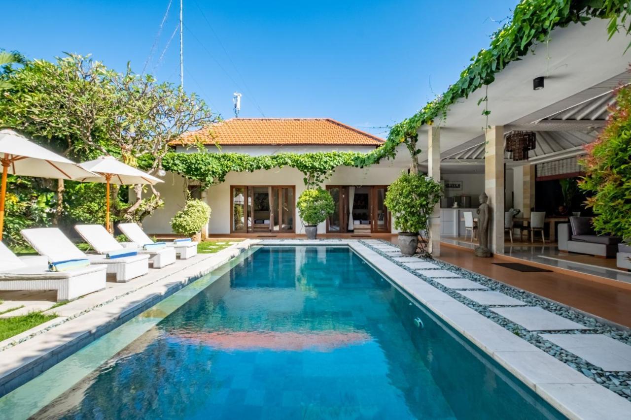 Central Seminyak Villa Martini Kültér fotó