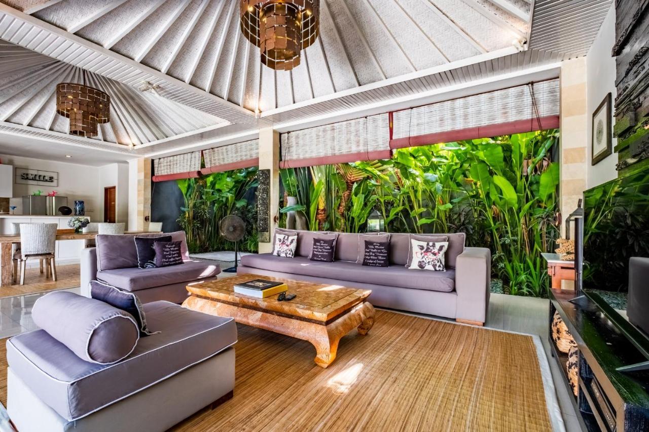 Central Seminyak Villa Martini Kültér fotó