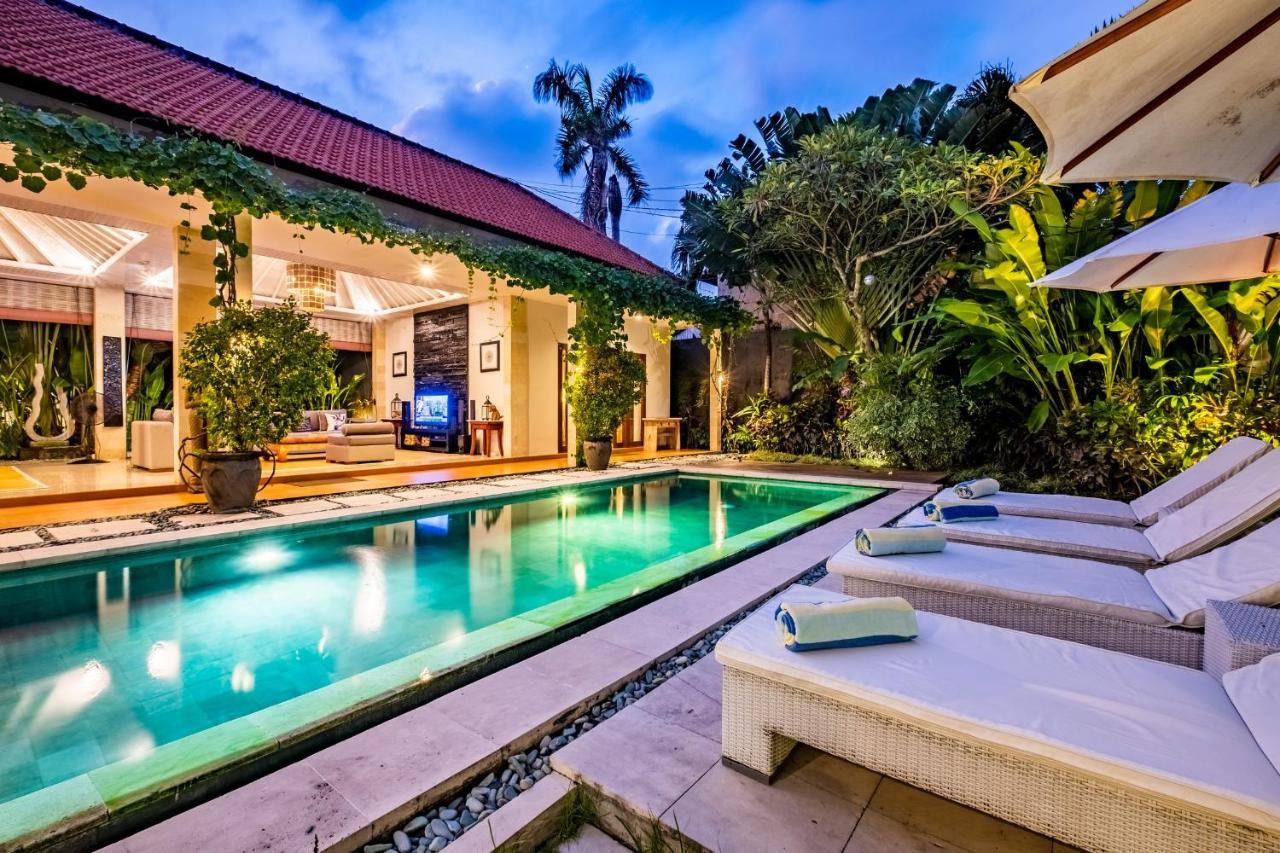 Central Seminyak Villa Martini Kültér fotó